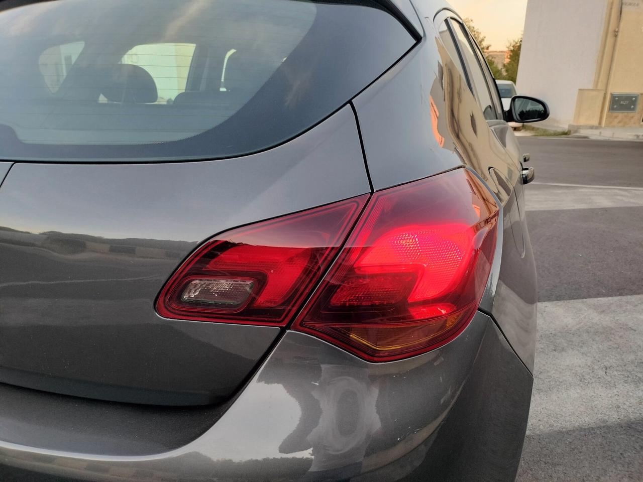 Opel Astra 1.7 CDTI 125CV 5 porte Cosmo