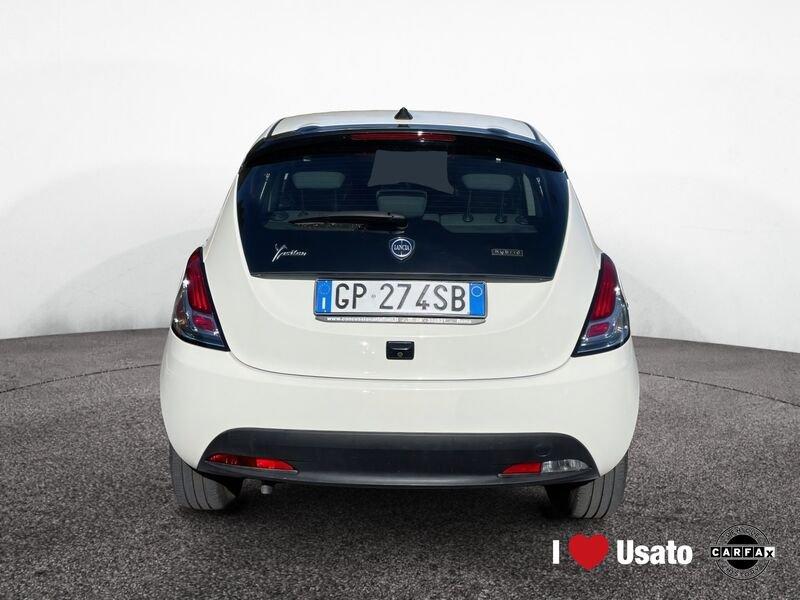 Lancia Ypsilon NUOVA My23 1.0 Firefly 70 CvStart&Stop Hybrid Gold