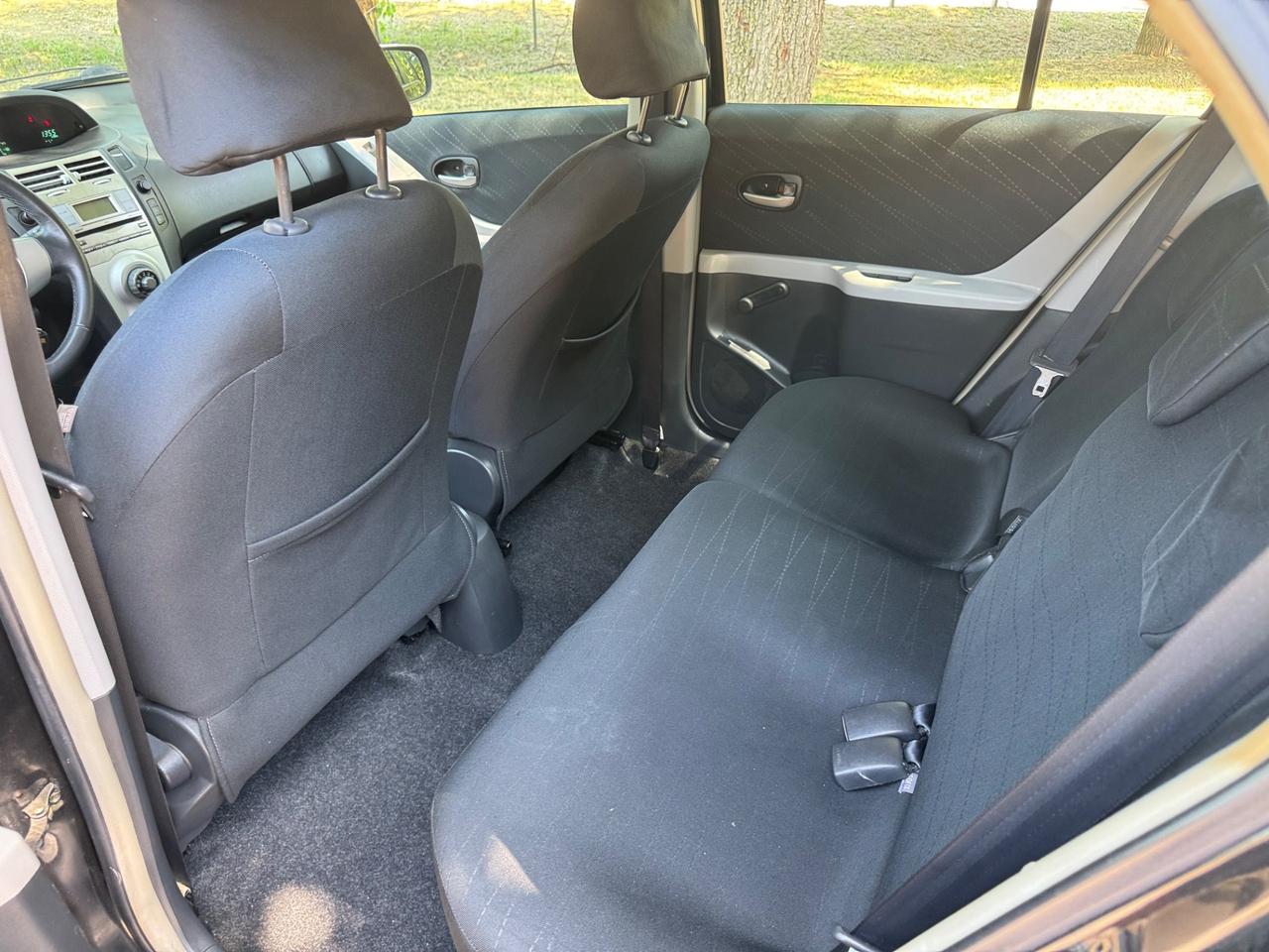 Toyota Yaris 1.3 5 porte Neopatentato