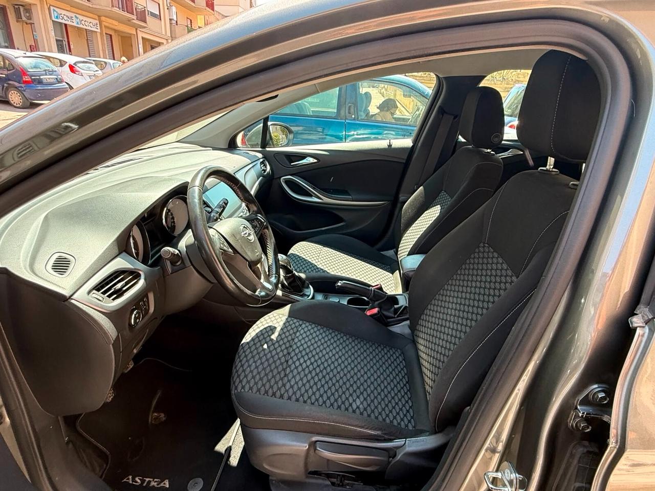 Opel Astra 1.6 CDTi 110CV Start&Stop 5 porte Innovation