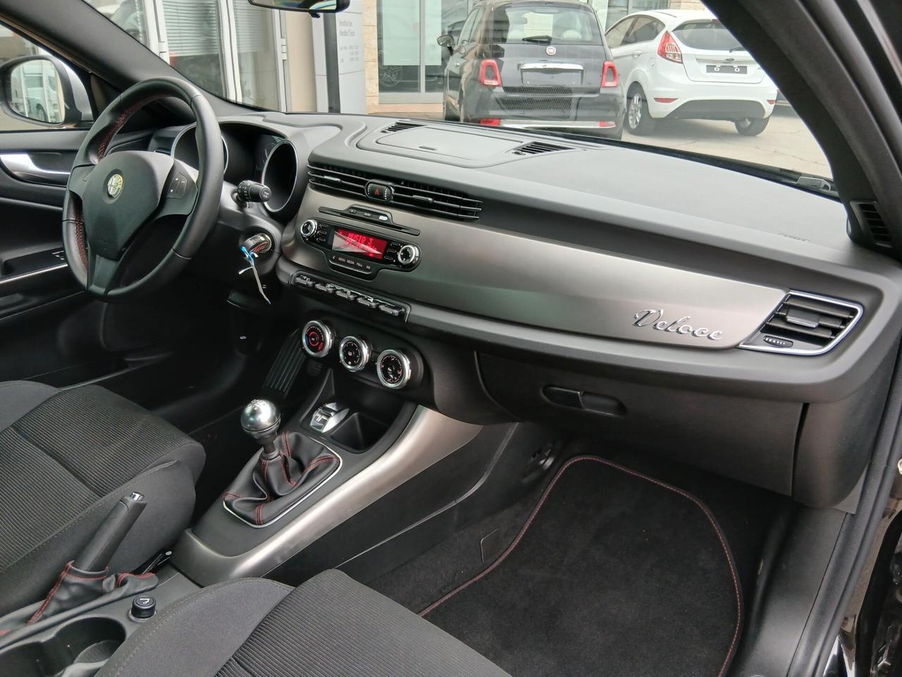 Alfa Romeo Giulietta 1.6 JTDm-2 105 CV Veloce