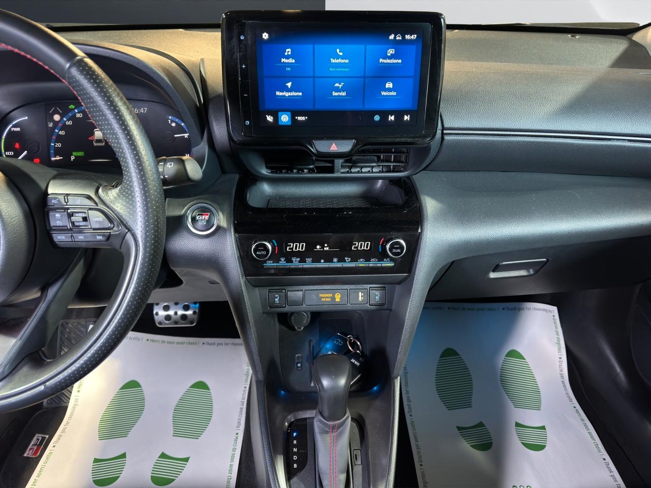 Toyota Yaris Cross 1.5 Hybrid 5p. E-CVT GR SPORT Black Sky