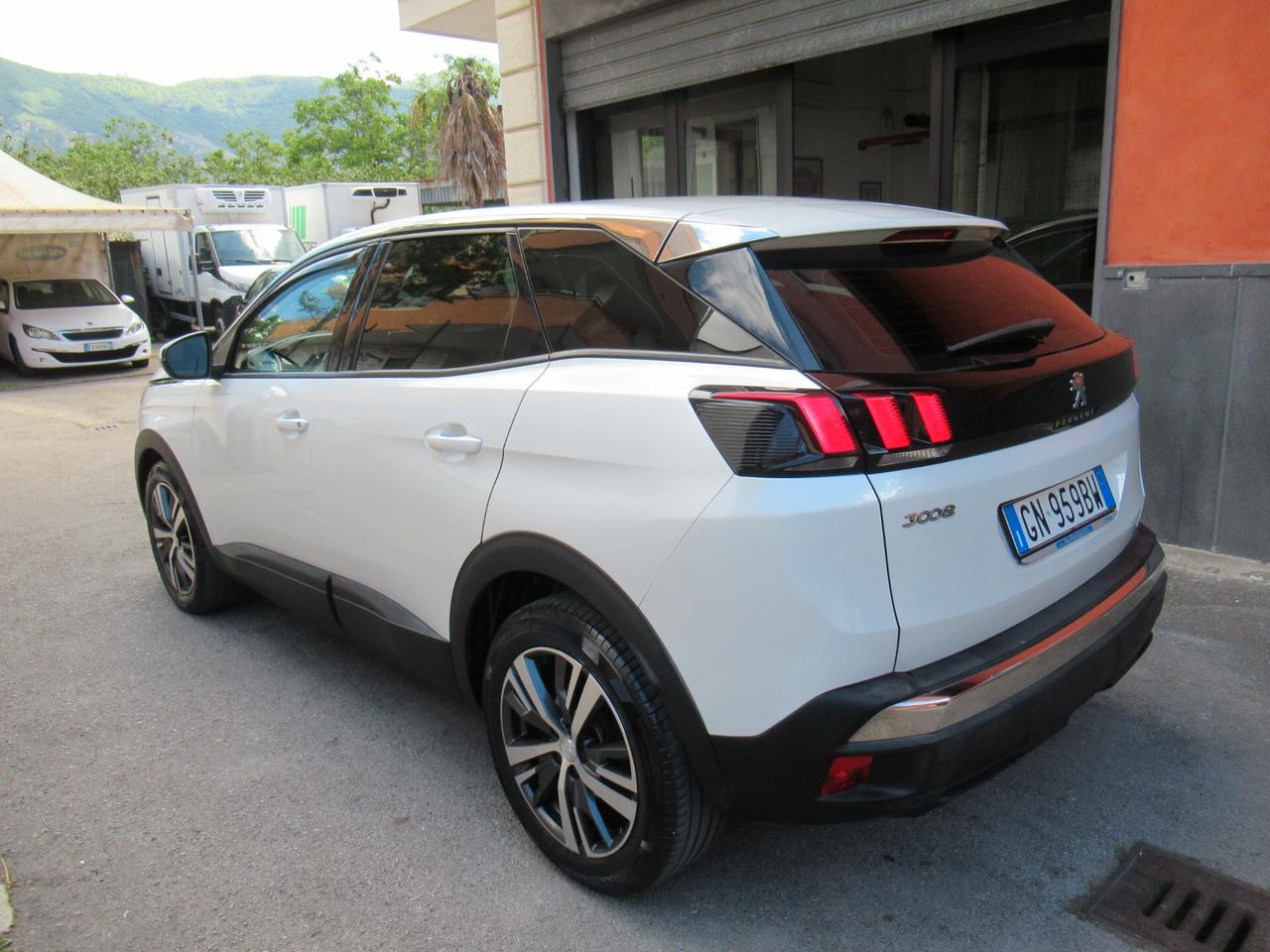 Peugeot 3008 BlueHDi 130 S&S EAT8 Allure VIRTUAL COCKPIT