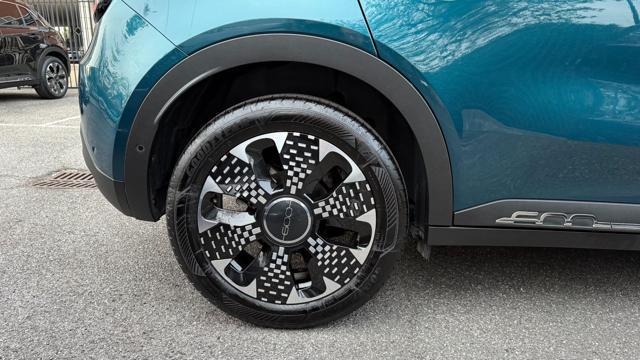 FIAT 600 HYBRID 1.2 110CV DCT MHEV LA PRIMA*24M.G.*CAM360°*