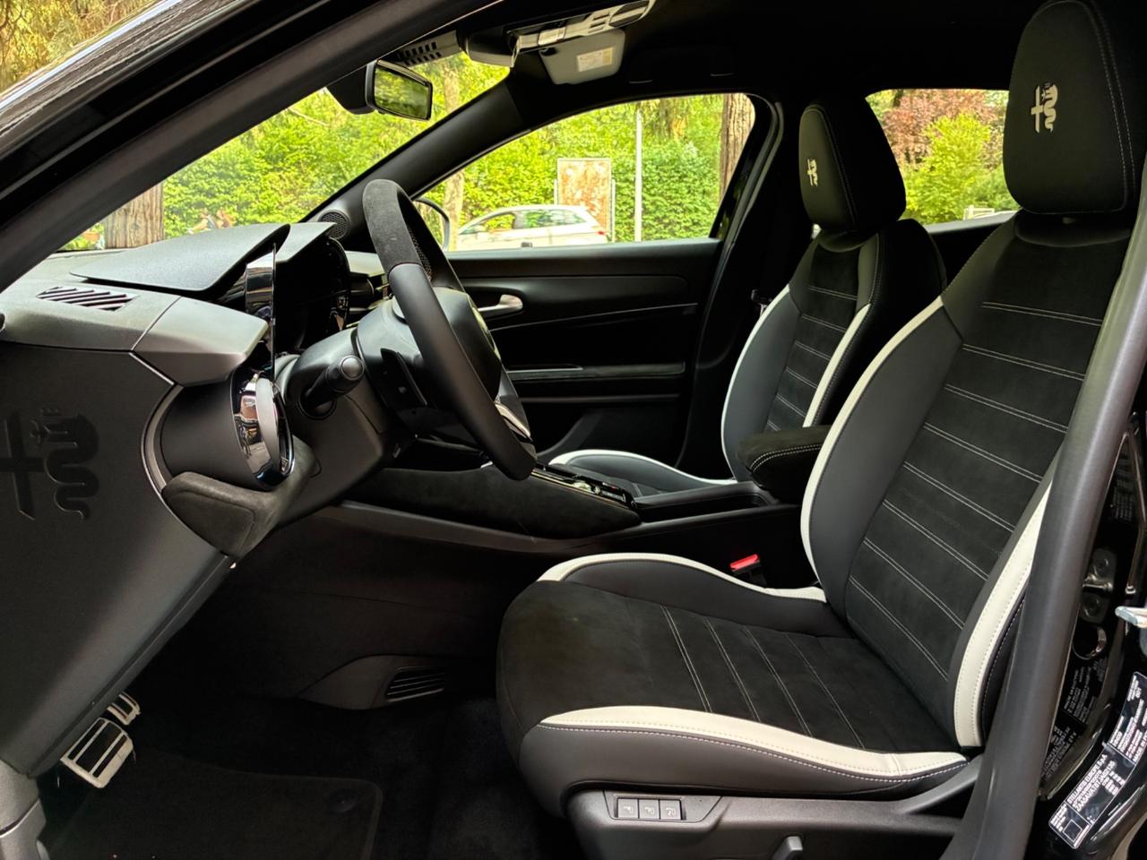 Alfa Romeo Junior 1.2 145 CV Hybrid eDCT6 Sport Speciale Edizione Milano Cortina 2026