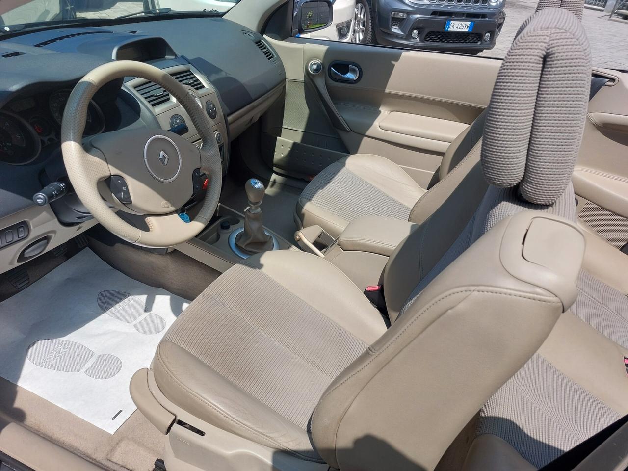 Renault Megane Mégane C-C 1.5 dCi/105CV Luxe