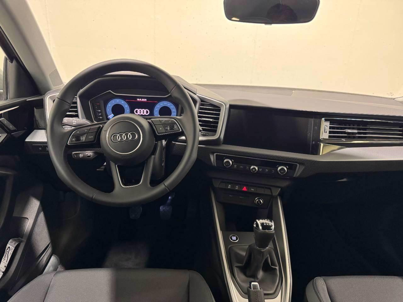 AUDI A1 SPORTBACK 30 TFSI S-TRONIC S-LINE EDITION