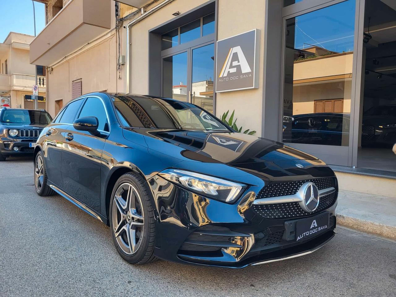 Mercedes A 180 d Autom. Premium/Amg+Luci Ambiente...
