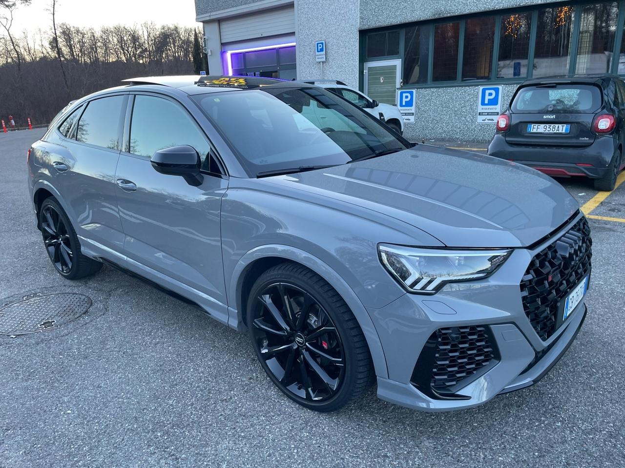 Audi RSQ3 SPB quattro*Automatik*Navi*Pelle