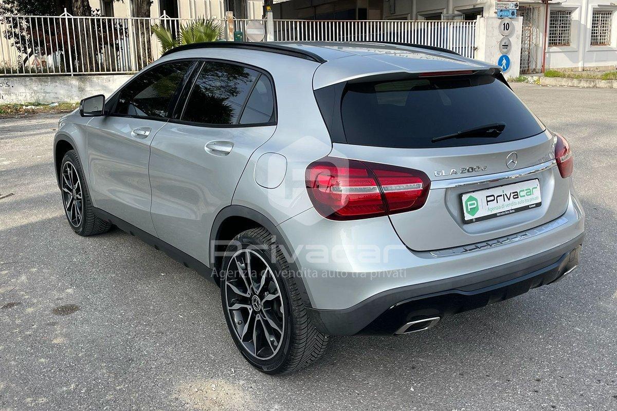 MERCEDES GLA 200 d Sport