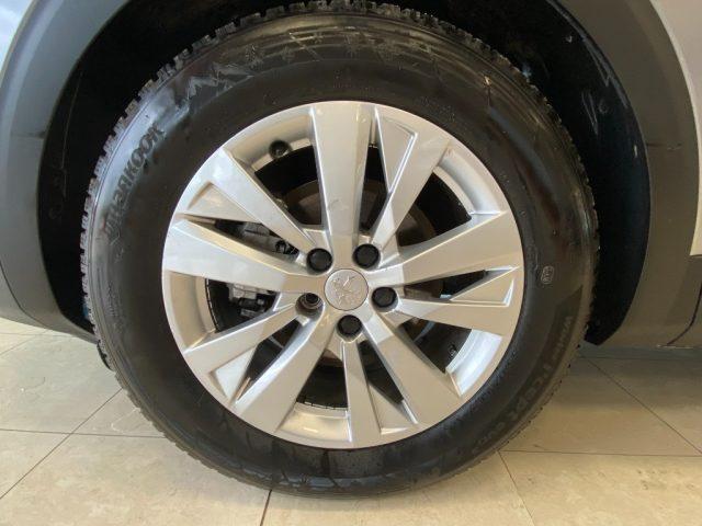 PEUGEOT 3008 BlueHDi 130 S&S EAT8 Active Business
