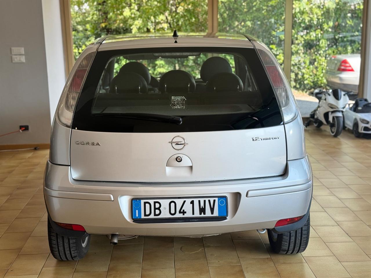 Opel Corsa 1.2i 16V cat 5 porte Silverline