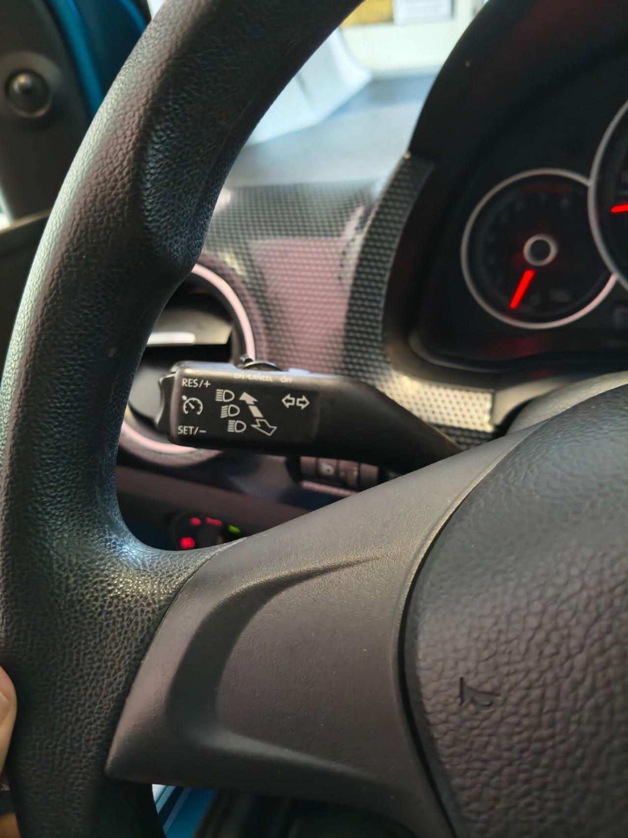VOLKSWAGEN UP 1000 FULL OPTIONAL 12/2017