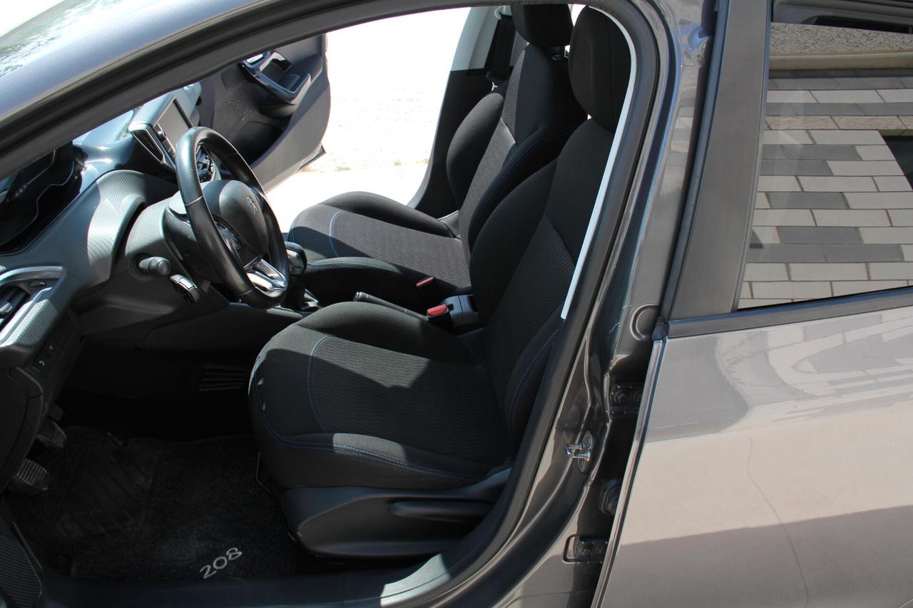 Peugeot 208 BlueHDi 100 S&S 5 porte Signature