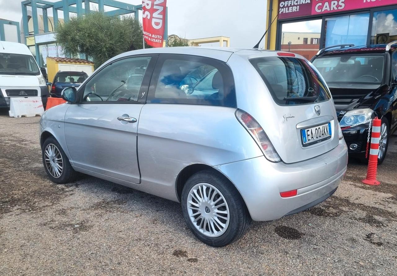 Lancia Ypsilon 1.3 MJT 75 CV