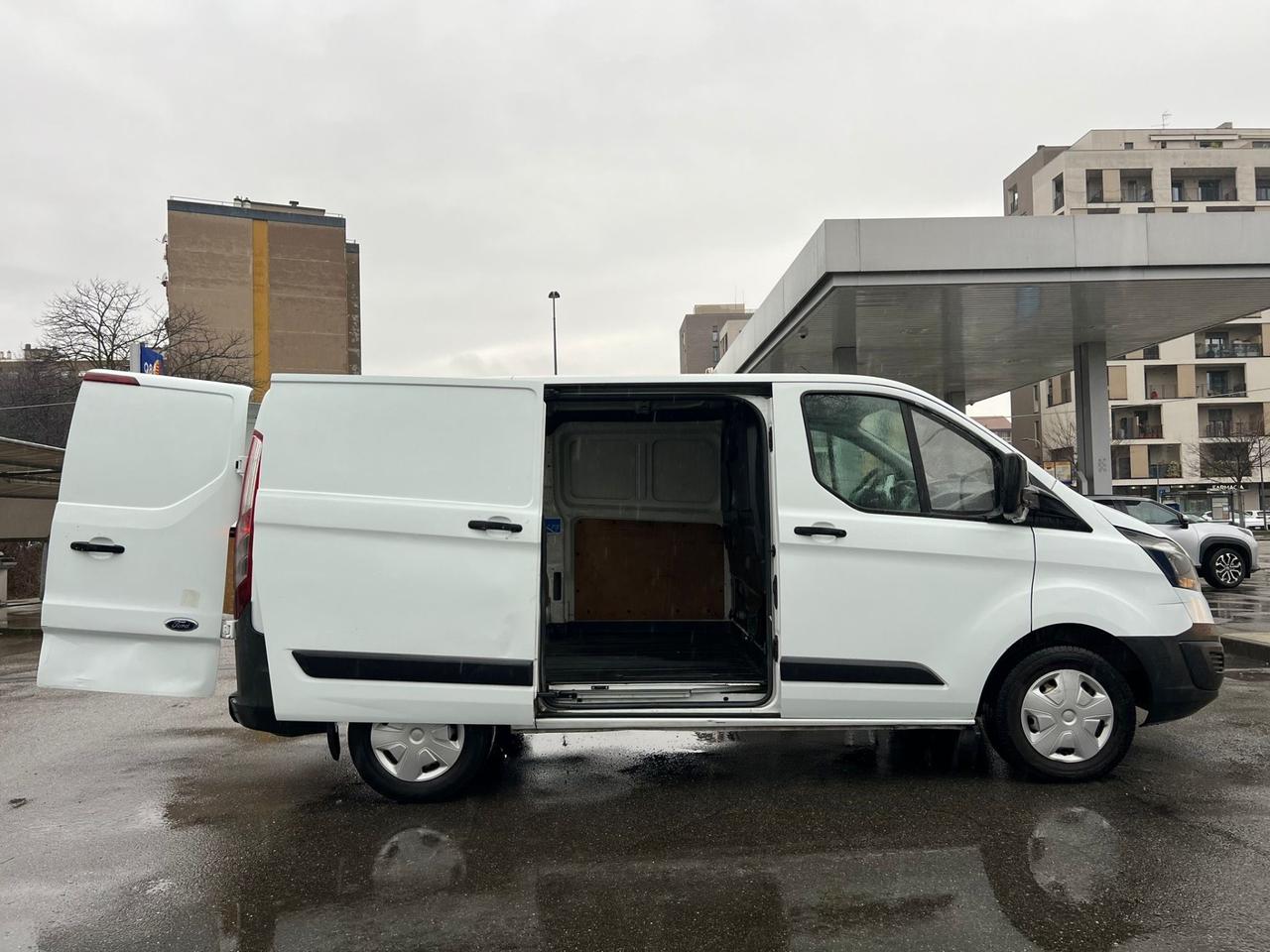 Ford Transit Custom Transit Custom 270 2.2 TDCi PC Furgone Entry