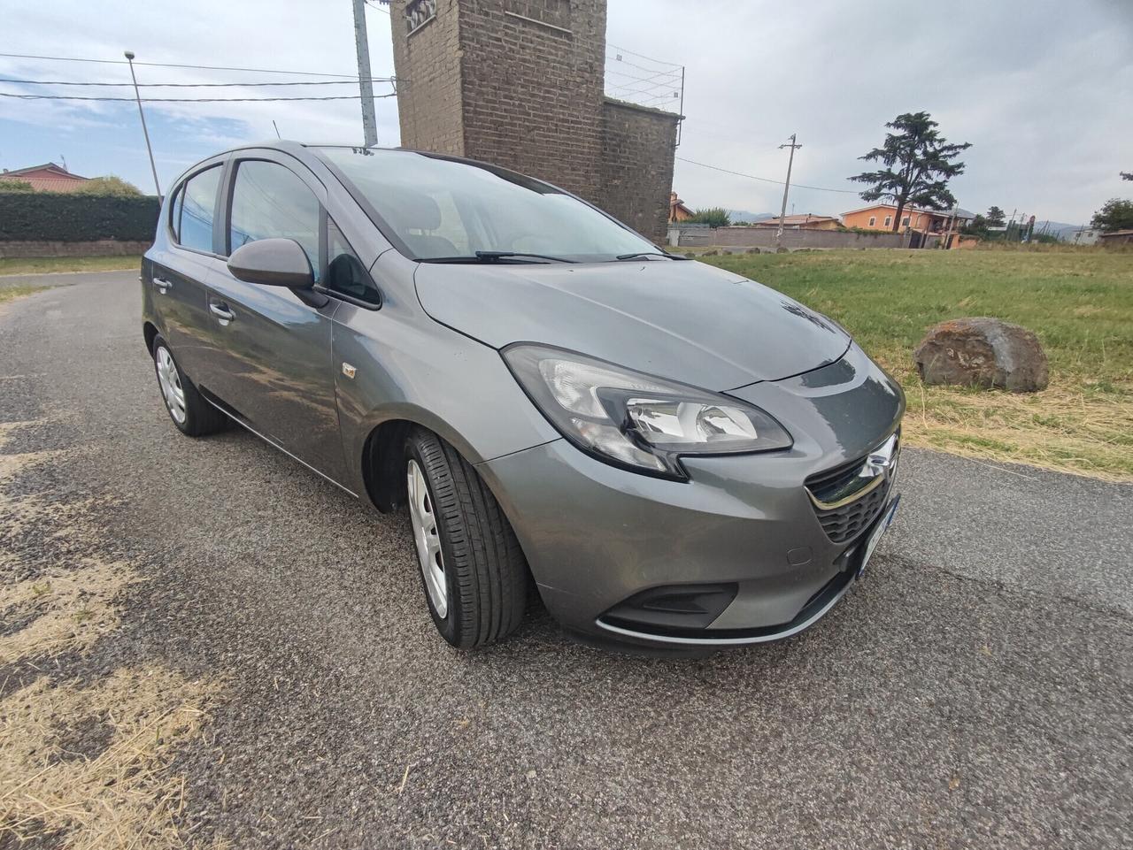 Opel Corsa 1.2 5 porte b-Color
