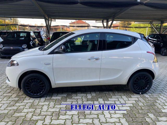 LANCIA Ypsilon PROMO FINANZ 1.0 5 porte Hybrid Silver KM 0 2023