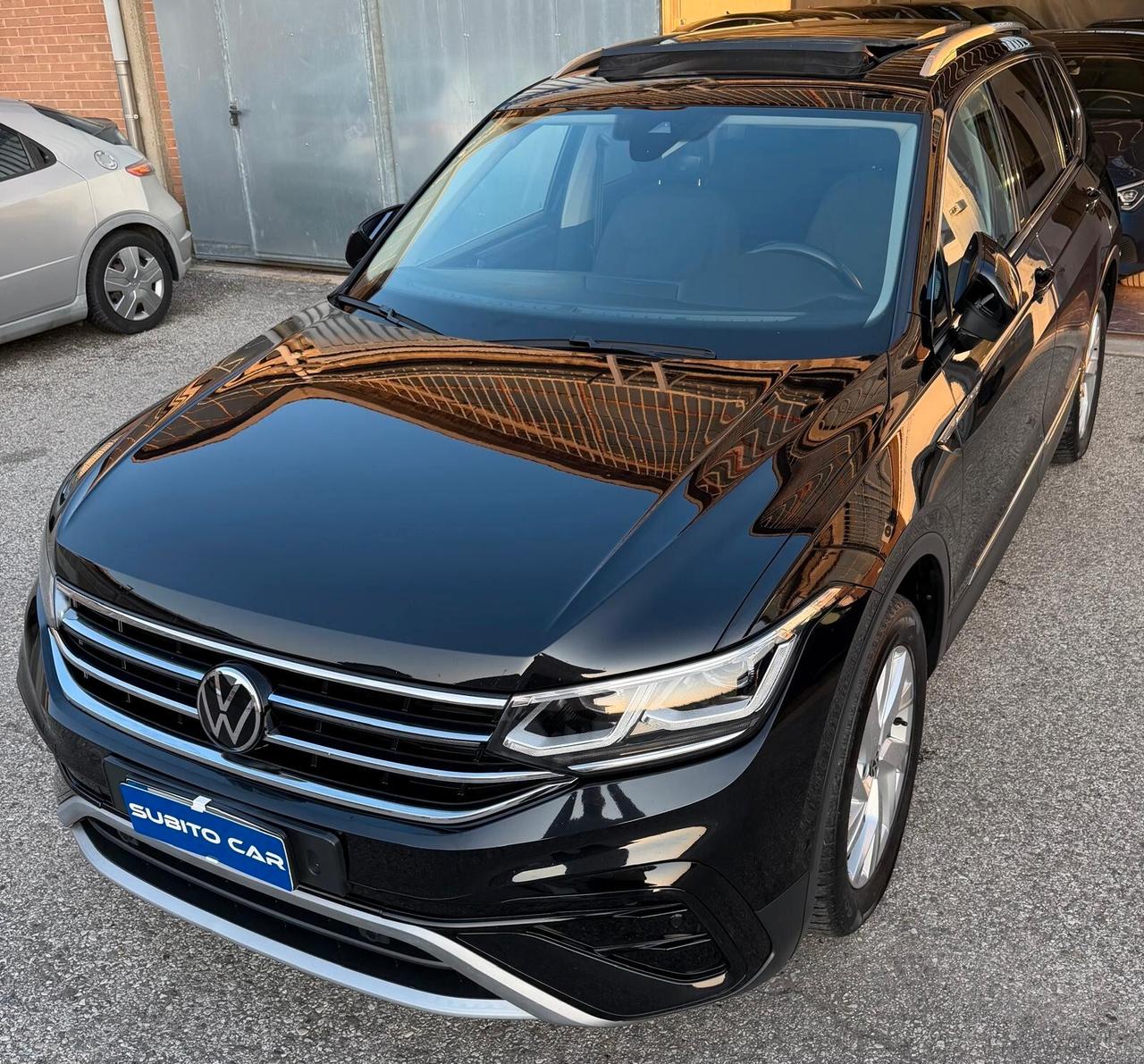Volkswagen Tiguan Allspace 2.0 TDI SCR DSG Elegance 7 posti TETTO APRIBILE