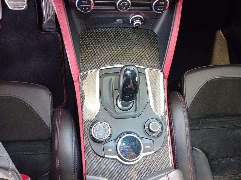 Alfa Romeo Stelvio 2.9 Bi-Turbo V6 510 CV AT8 Quadrifoglio