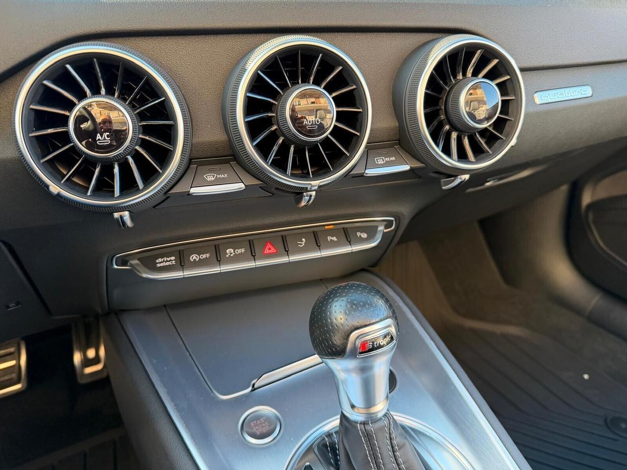 Audi TT Roadster 2.0 TFSI S tronic S line