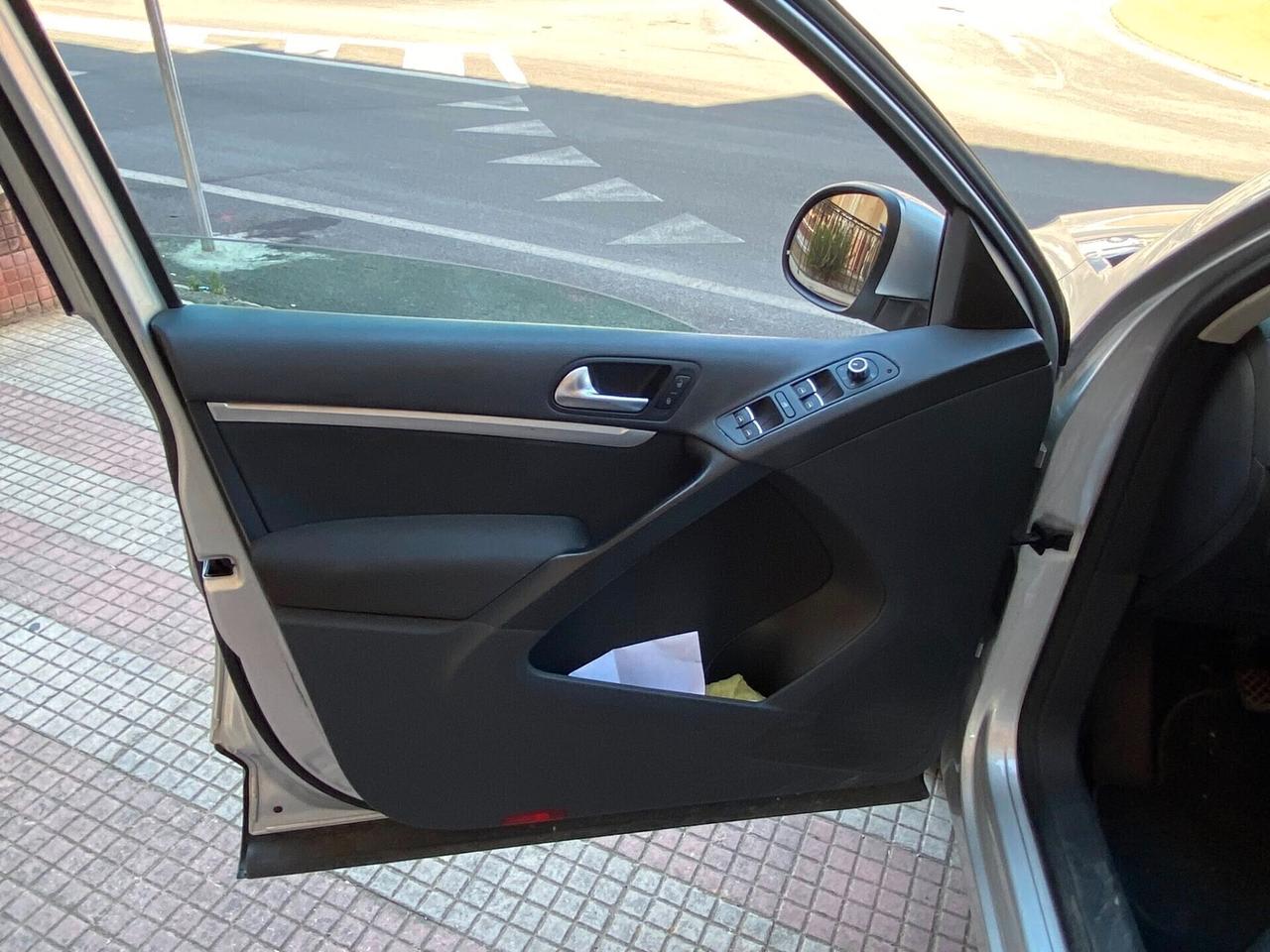 Volkswagen Tiguan 2.0 TDI 140 CV 4MOTION - 2012