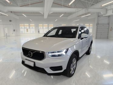 VOLVO XC40 T2 AUTOMATICO MOMENTUM SUV