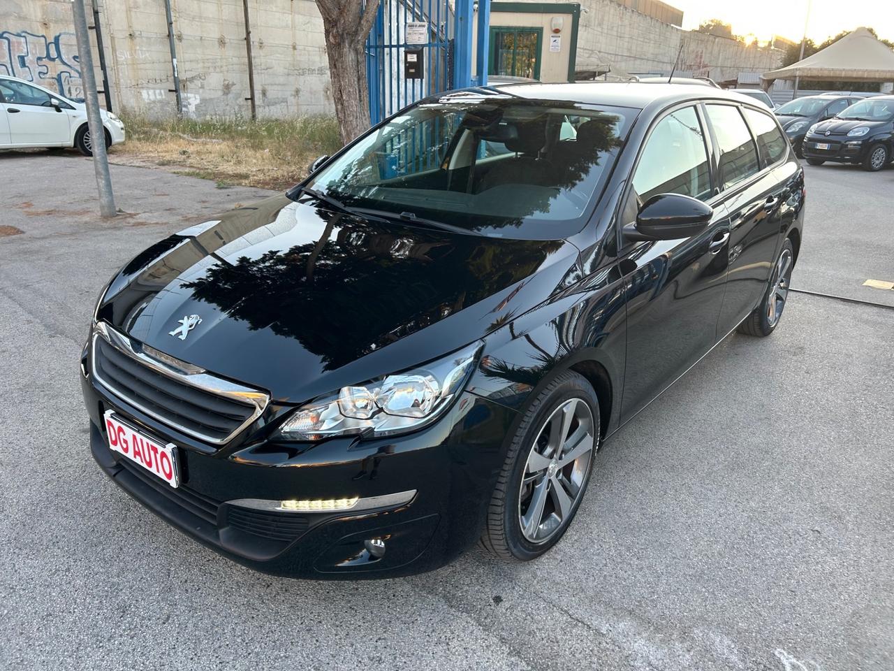 Peugeot 308 sw 1.6 diesel 120 cv 2017 navigatore