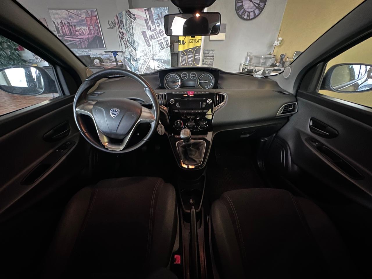Lancia Ypsilon 1.2benz. 5 porte GPL Gold