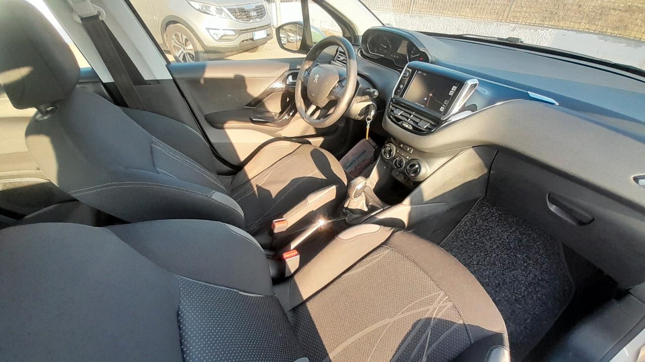Peugeot 208 1.4 HDi 68 CV 5 porte Allure