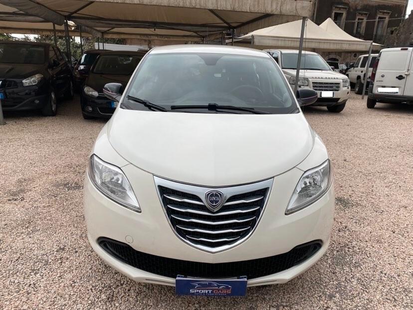 Lancia Ypsilon 1.2 69 CV 5 porte Elefantino