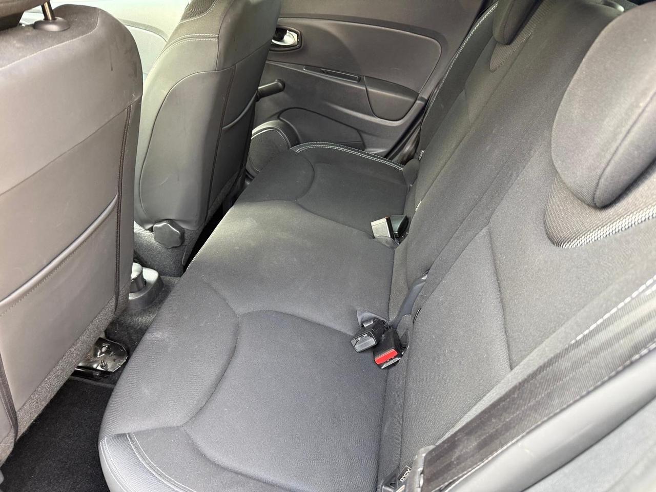 Renault Clio Sporter TCe 12V 75 CV Moschino Intens