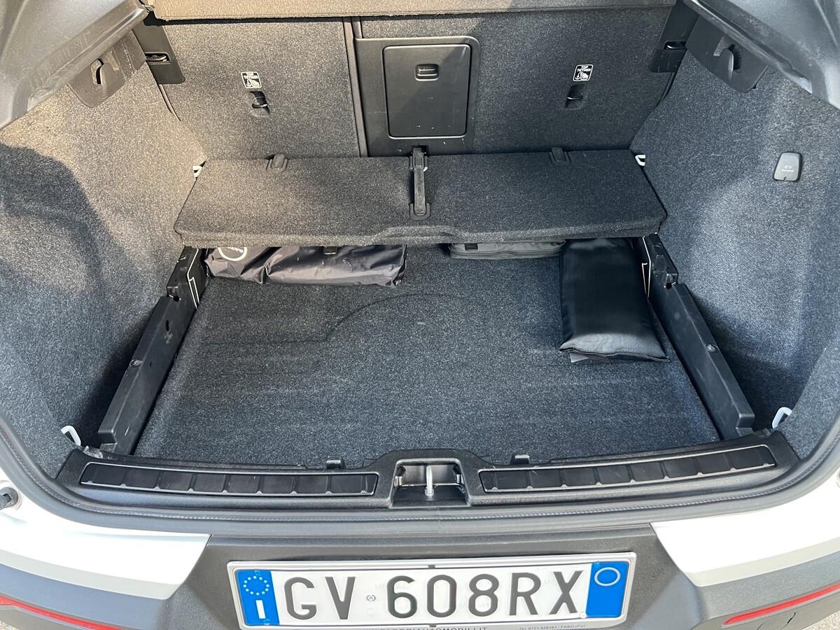 Volvo XC40 B3 automatico Core