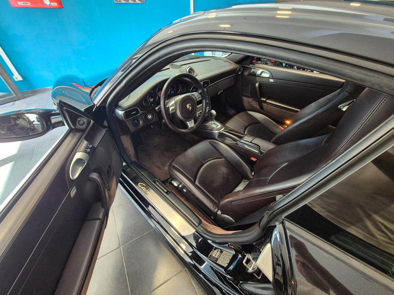 Porsche 911 Carrera 4S Coupé