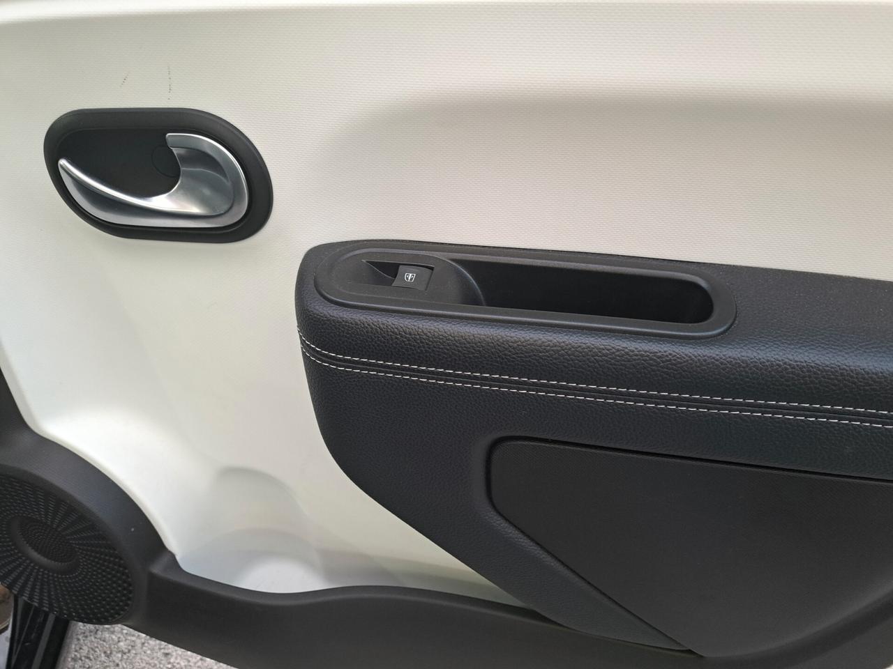 Renault Twingo Electric Urban Night