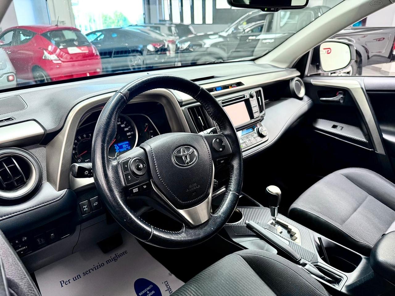 Toyota RAV 4 RAV4 2.2 D-4D 4WD Lounge