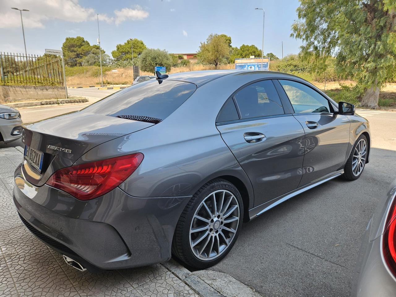 Mercedes CLA 200D AMG PREMIUM 100kw 136cv AUTOMATICA