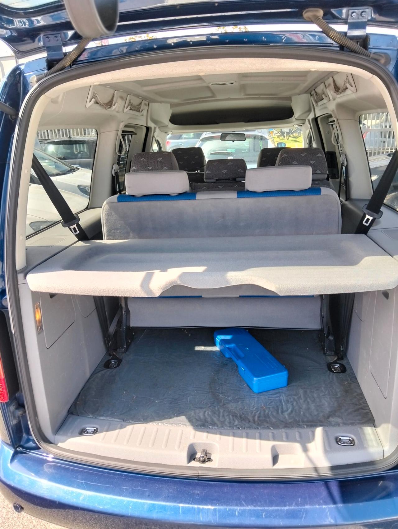 Volkswagen Caddy 2.0 TDI 140cv 7 posti