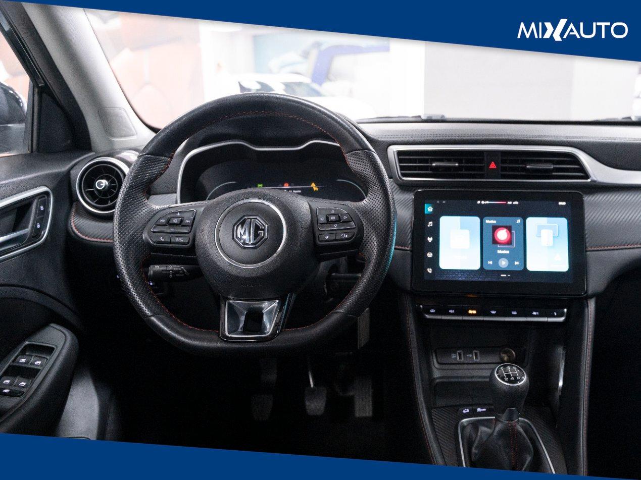 MG ZS 1.5L 5MT Luxury