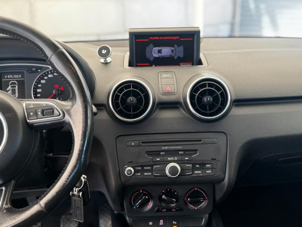 Audi A1 1.6 TDI Attraction 90 cv - 2012