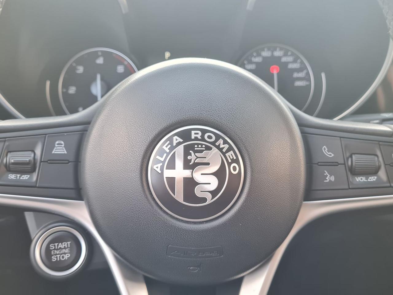 Alfa Romeo Giulia 2.2 Business #8718