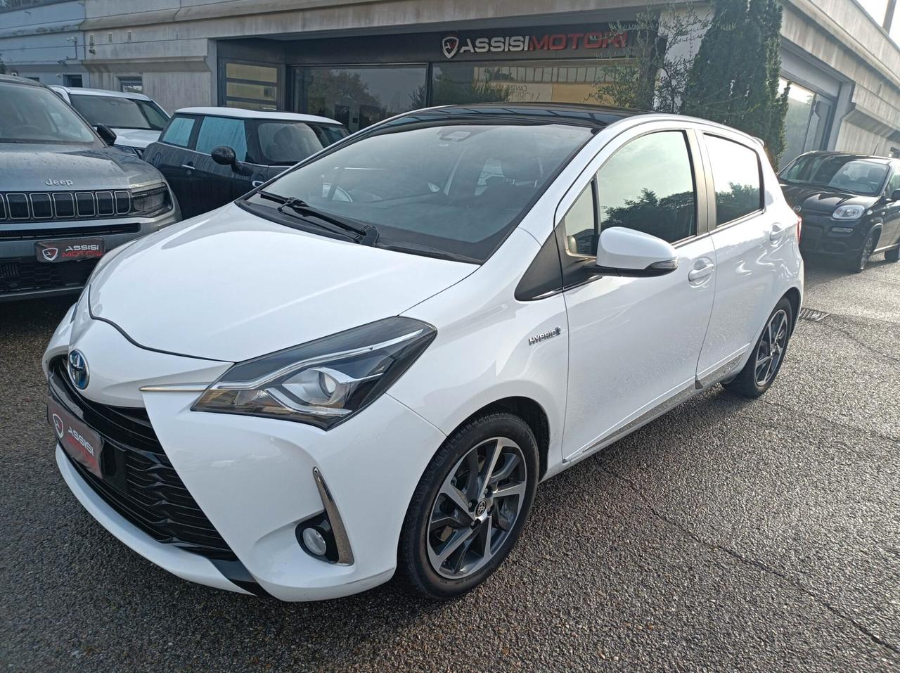 Toyota Yaris 1.5 hybrid 5 p. trend "White Edition"