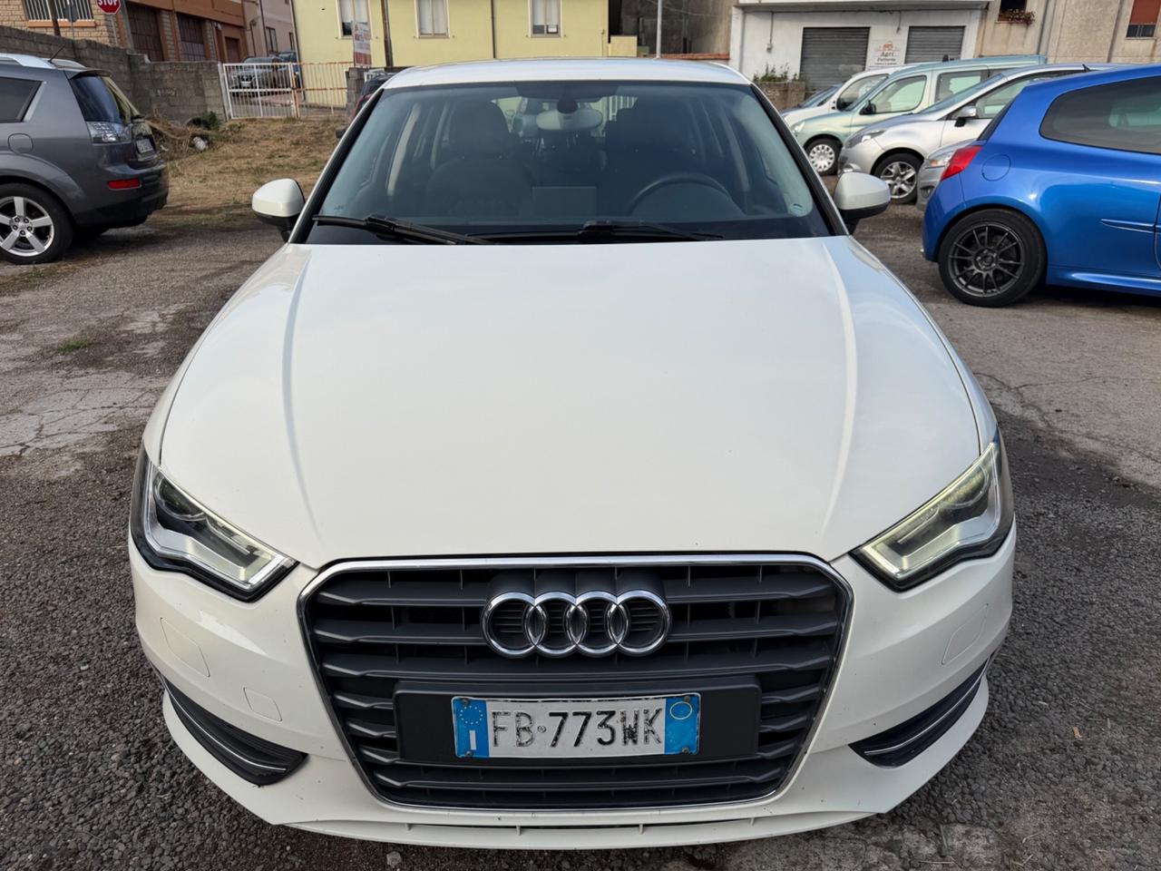 Audi A3 SPB 1.6 TDI 116 cv 6 marce