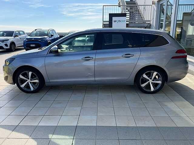 Peugeot 308 BlueHDi 120 S&S SW Allure