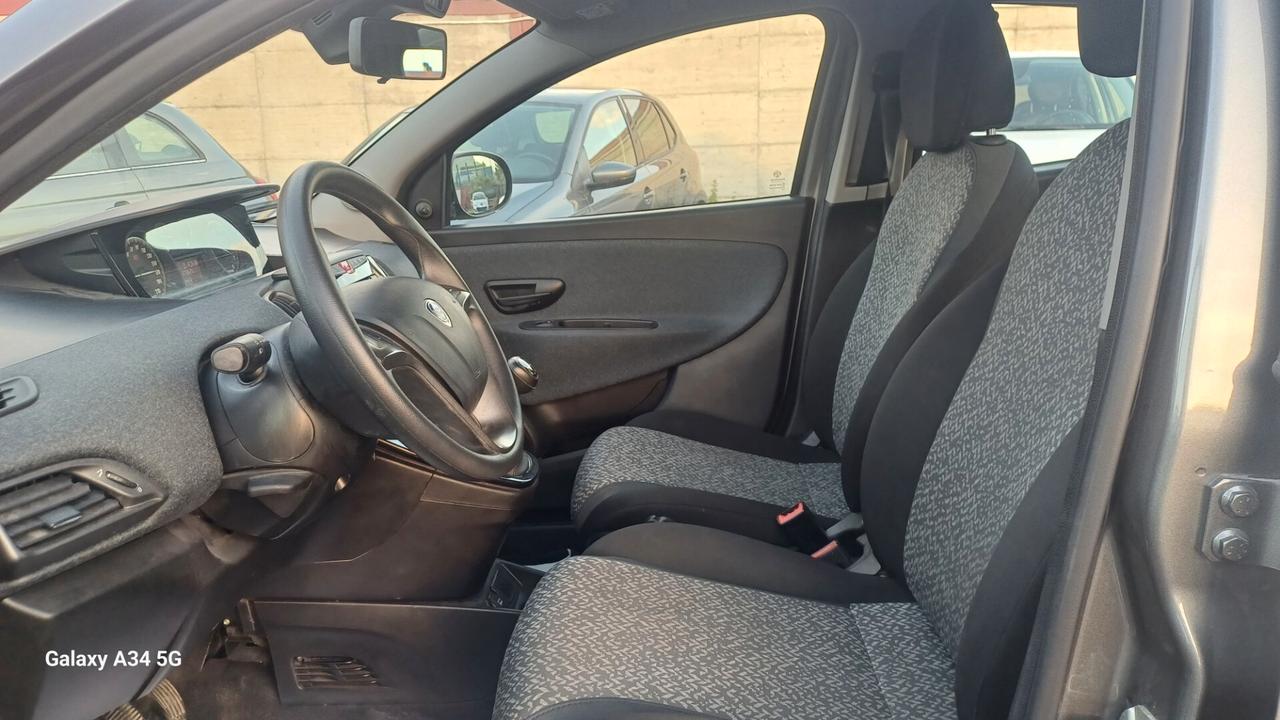 Lancia Ypsilon FireFly 5 porte S&S Hybrid UnYca
