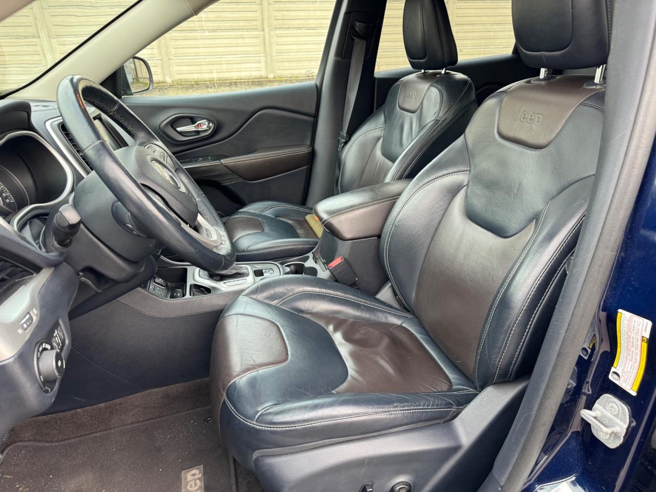 JEEP CHEROKEE 2.4 L LIMITED AUTO