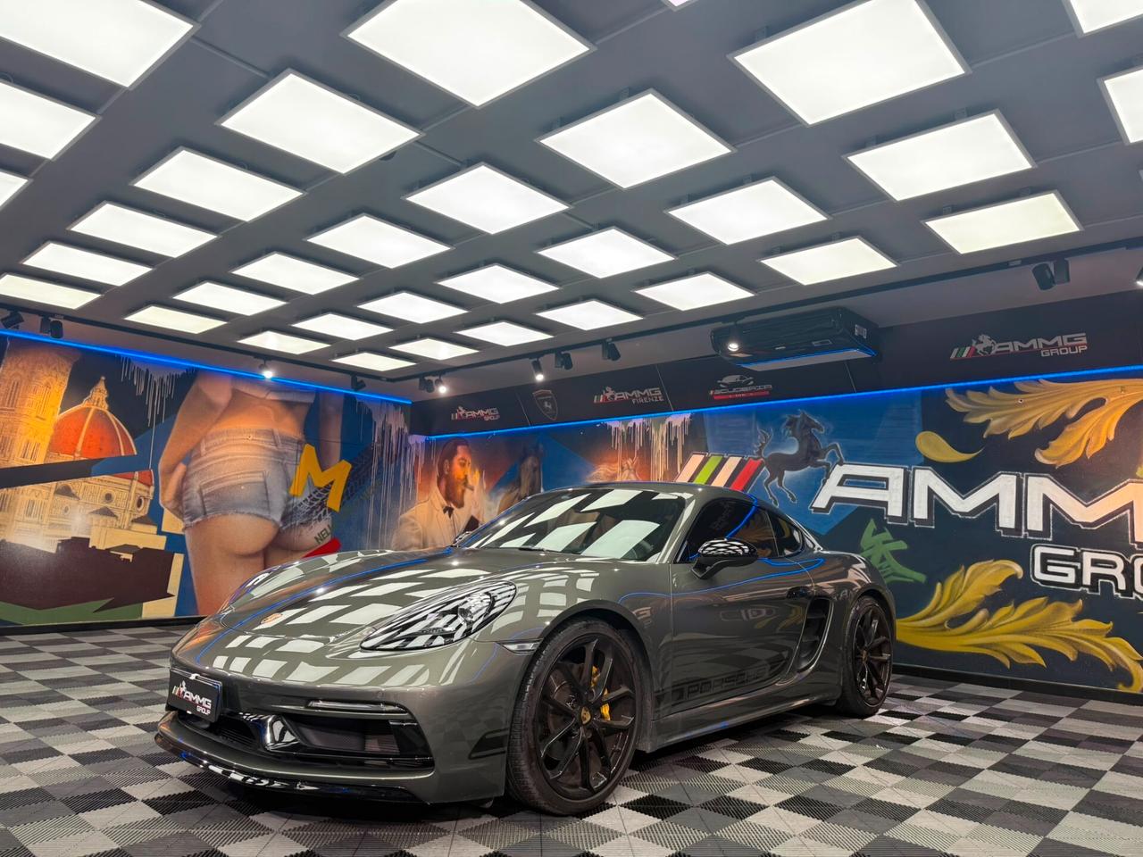 Porsche 718 Cayman 2.0 Style Edition (718)