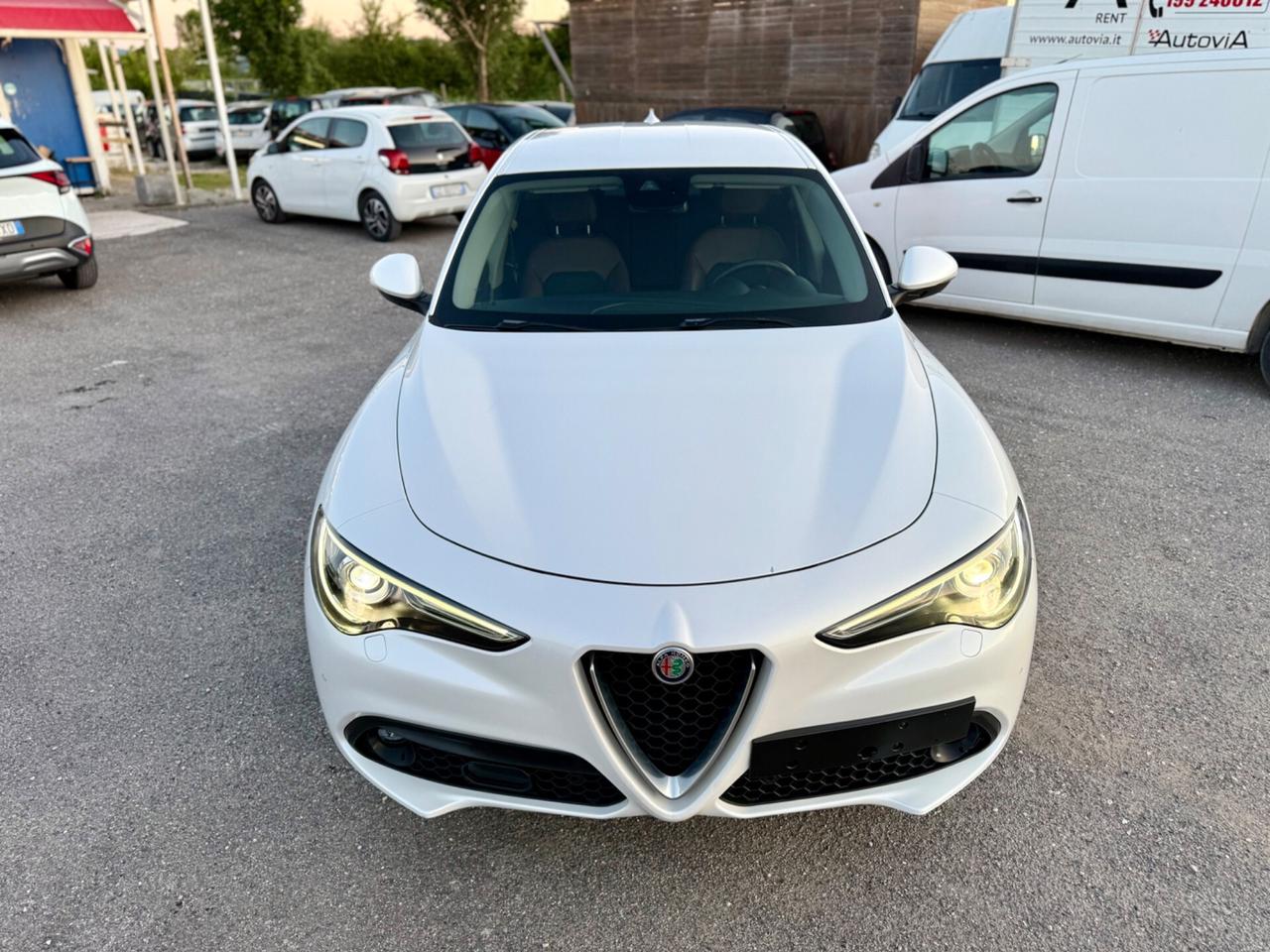 Alfa Romeo Stelvio 2.2 Turbodiesel 210 CV AT8 Q4 Executive
