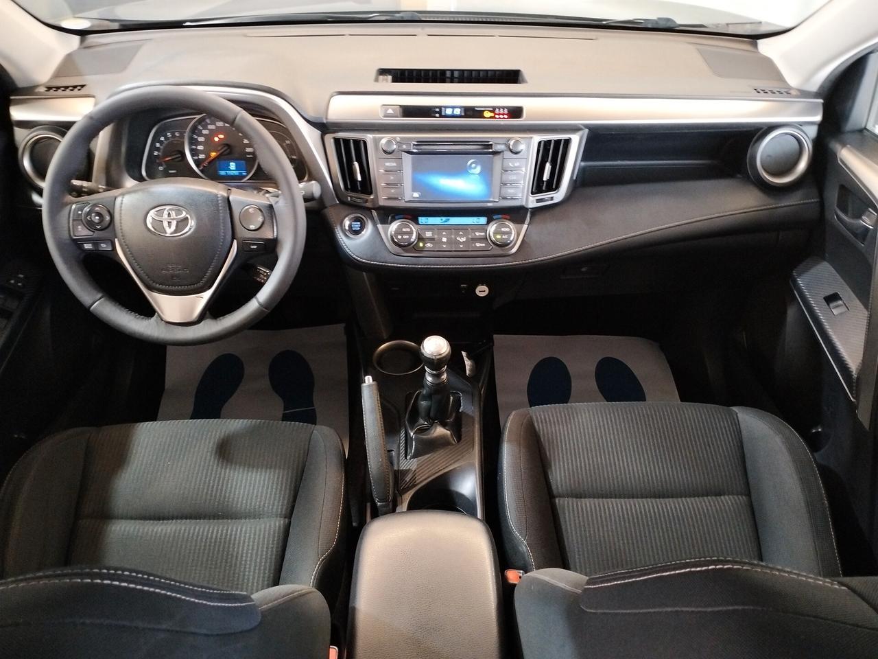 Toyota RAV 4 2.0 d-4d Active 4wd 124cv mt
