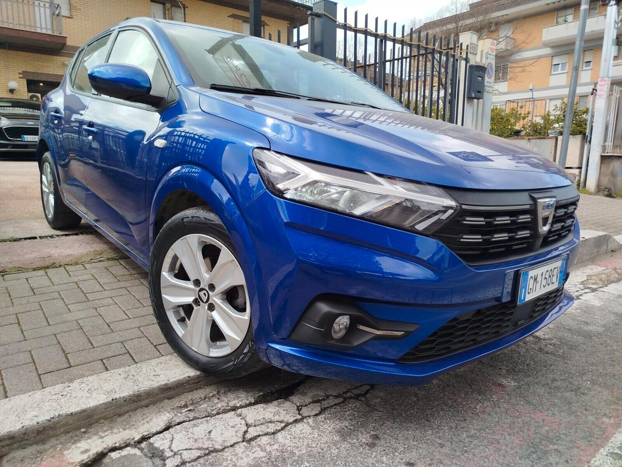 DACIA SANDERO * PREZZO VERO* BLUETOOTH-LED-SENSORI PARK